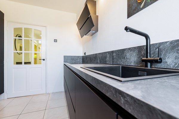 Medium property photo - Rembrandtstraat 112, 3262 HS Oud-Beijerland
